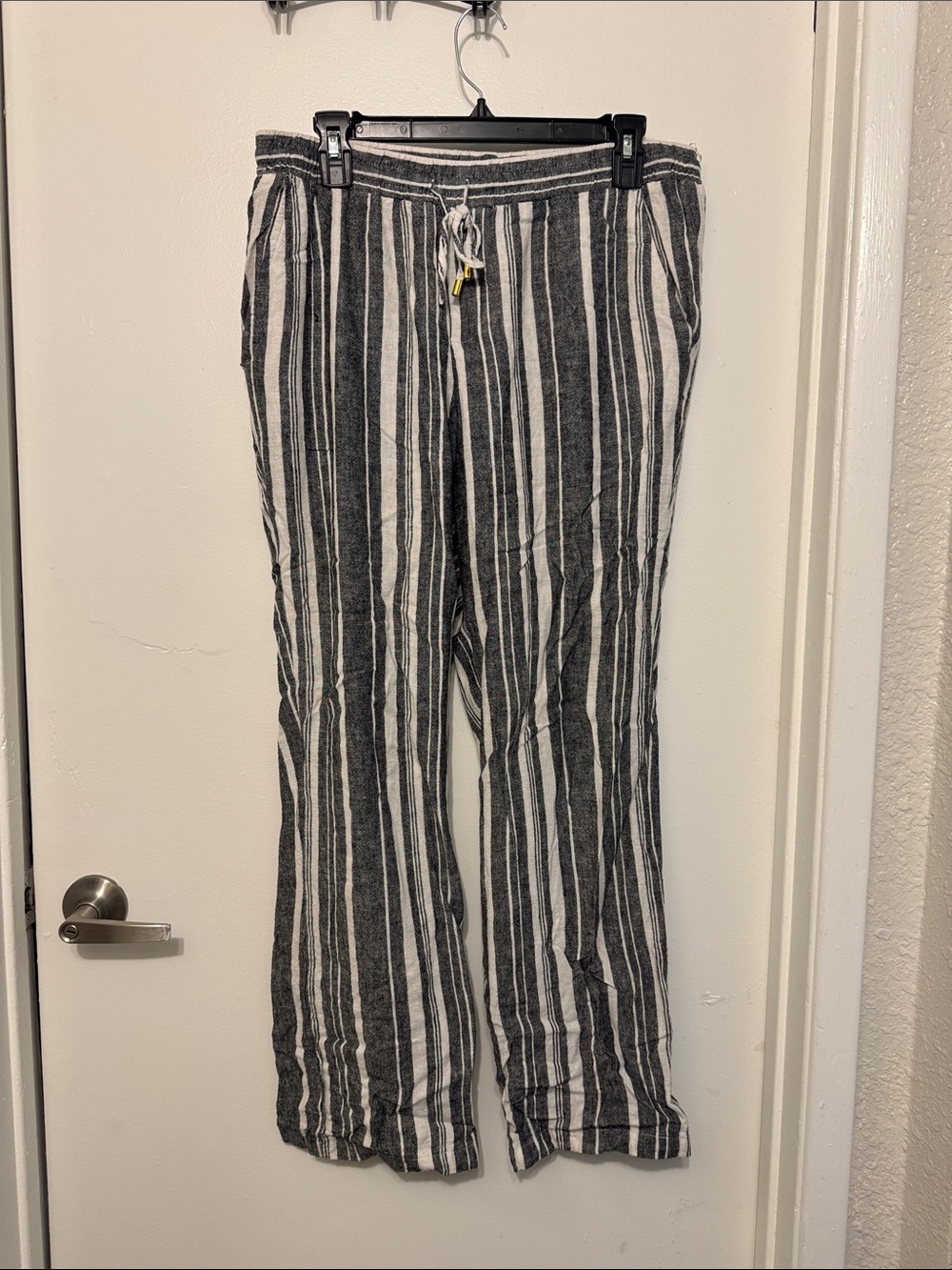 Ellen Tracy Linen Striped Drawstring Pants - Black & White